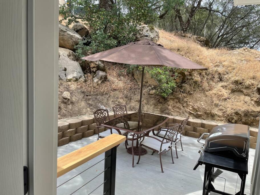 Soleil Luna 2 Miles From Sequoia Park Entrance Three Rivers Exterior foto