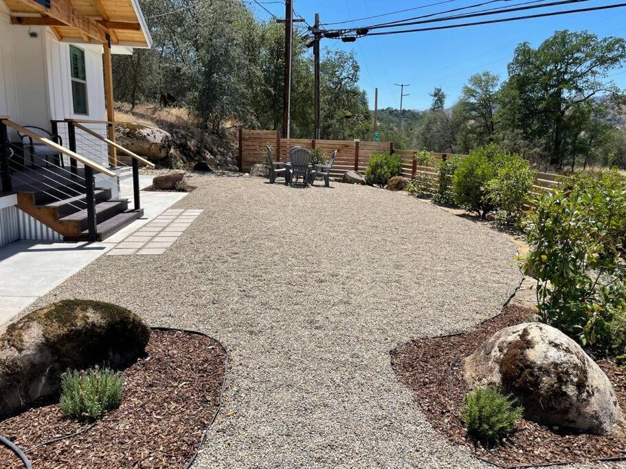 Soleil Luna 2 Miles From Sequoia Park Entrance Three Rivers Exterior foto